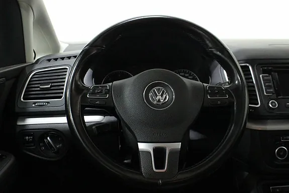 Volkswagen Sharan 2012 photo 3