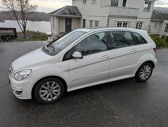 Mercedes-Benz B 180 D 2008 photo 2