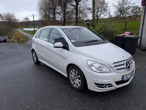 Mercedes-Benz B 180 D