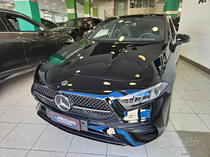 Mercedes-Benz A 180 2025 photo 3