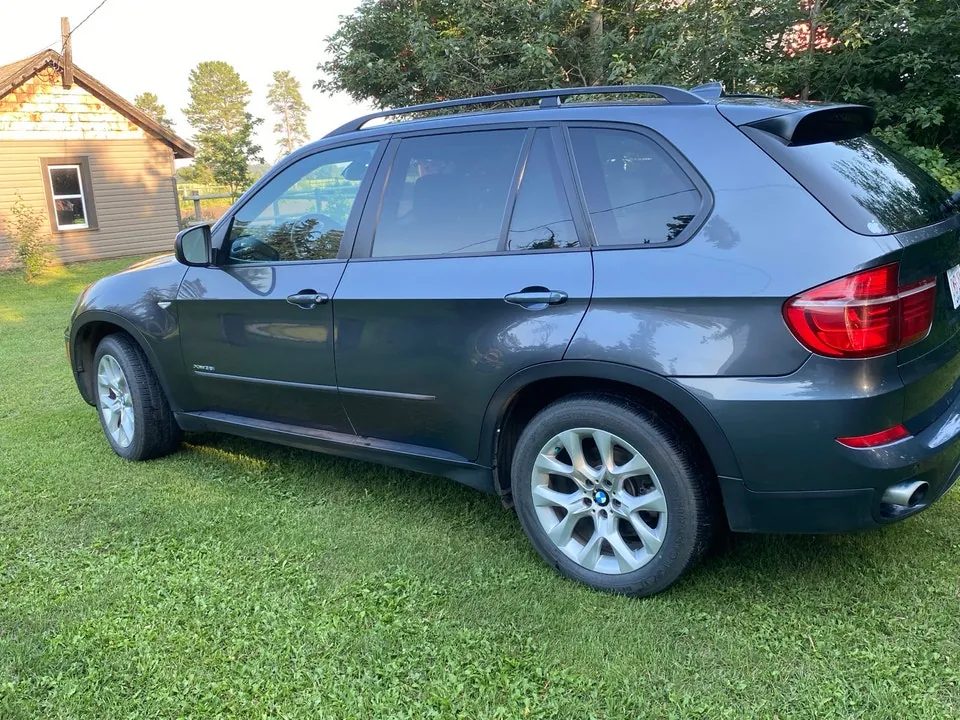 BMW X5 2011 photo 4