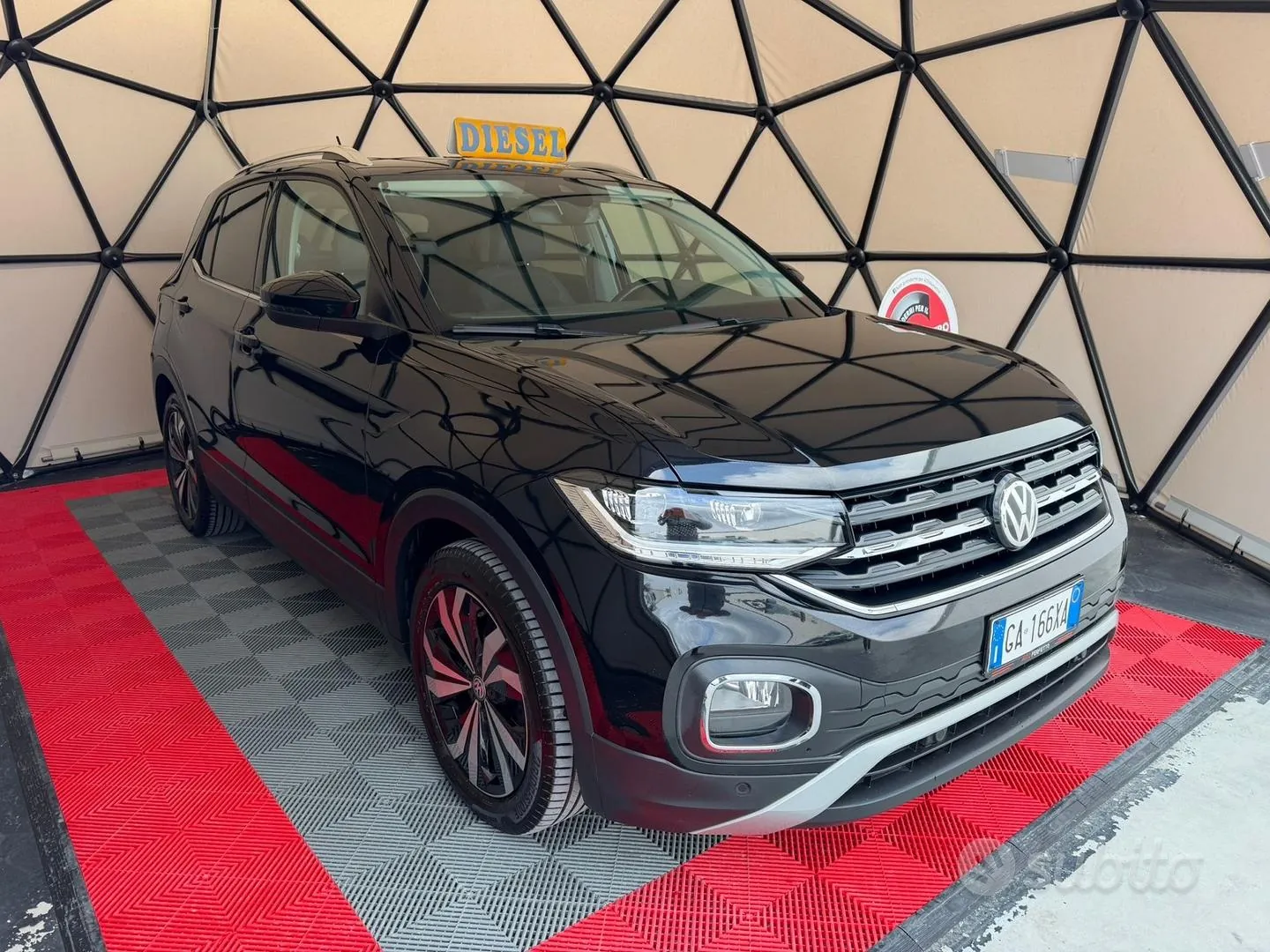 Volkswagen T-Cross 2020 photo 2