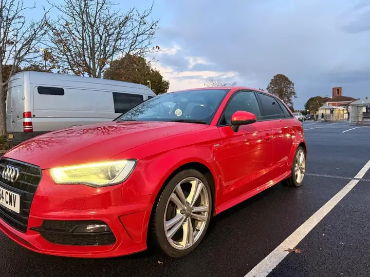 Audi A3 2014 photo 2