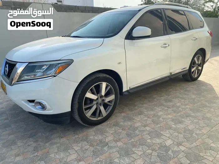 Nissan Pathfinder 2014 photo 4
