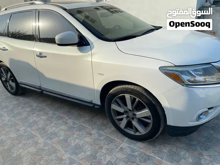 Nissan Pathfinder 2014 photo 2