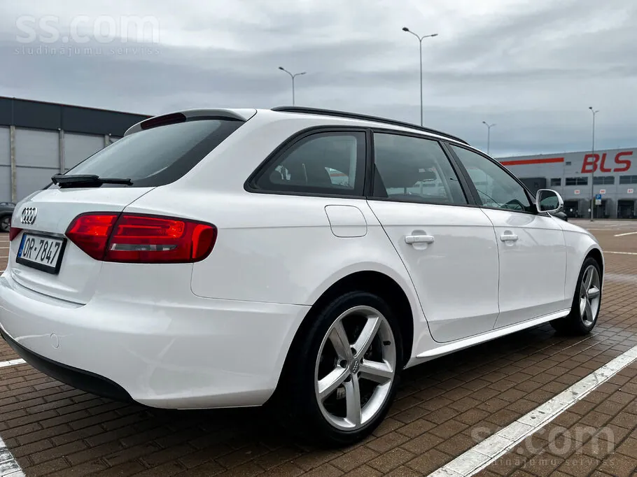Audi A4 2008 photo 4