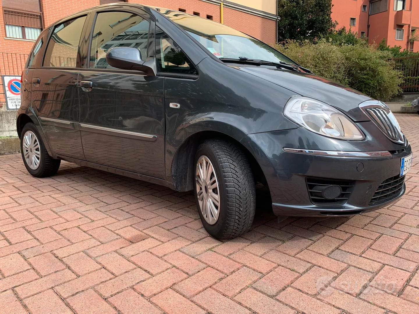Lancia Musa 2011 photo 4