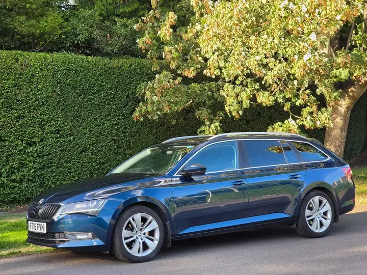 Skoda Superb 2016 photo 3