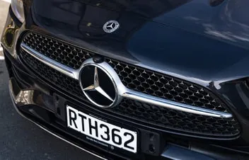 Mercedes-Benz C 200 2026 photo 5