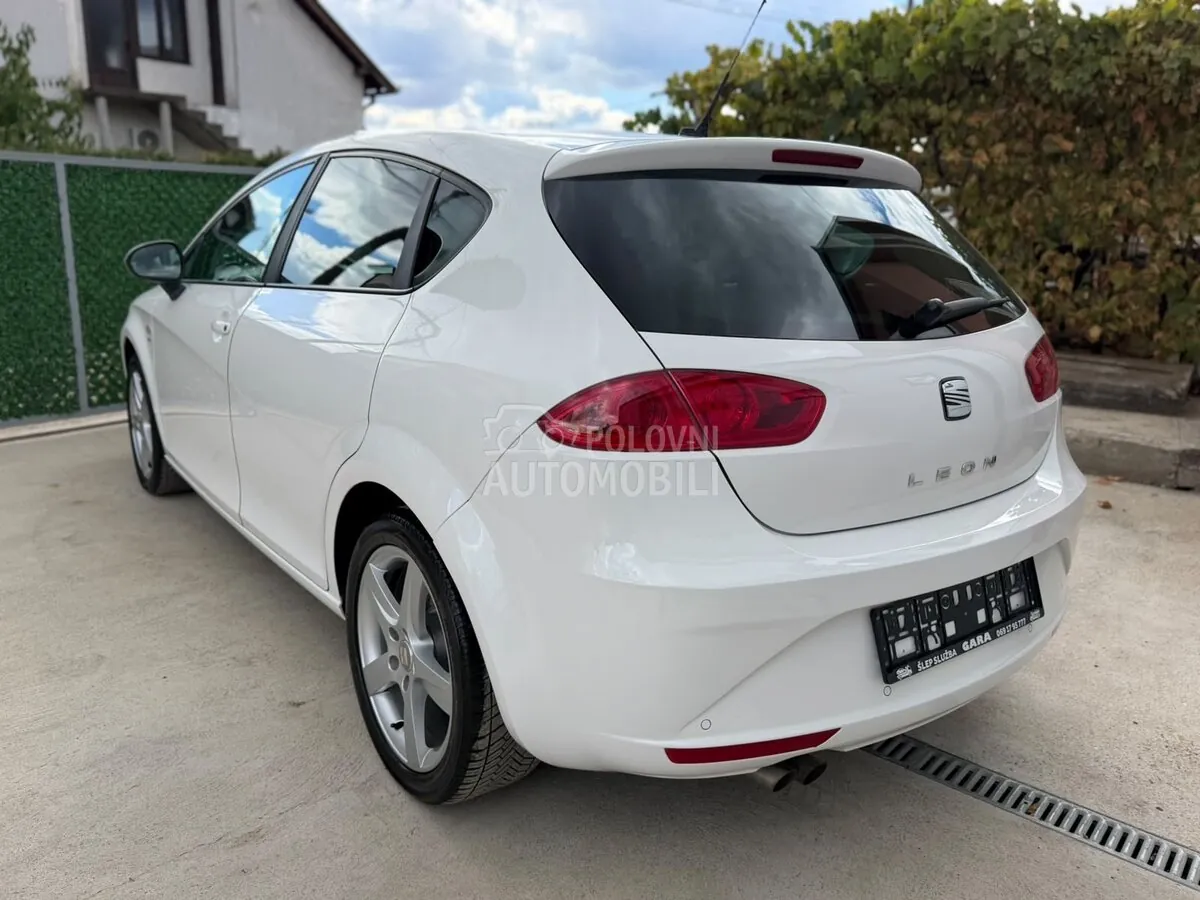 Seat Leon 2010 photo 4