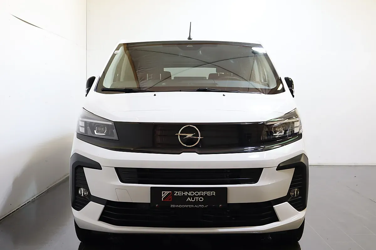 Opel Zafira 2025 photo 3