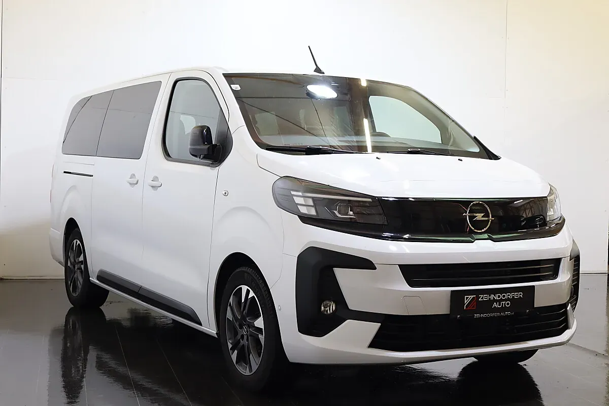 Opel Zafira 2025 photo 2