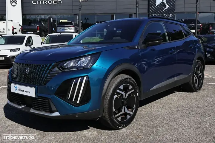Peugeot E-2008