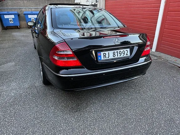 Mercedes-Benz E220 D 2005 photo 5