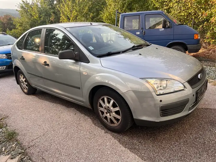 Ford Focus 2005 photo 2