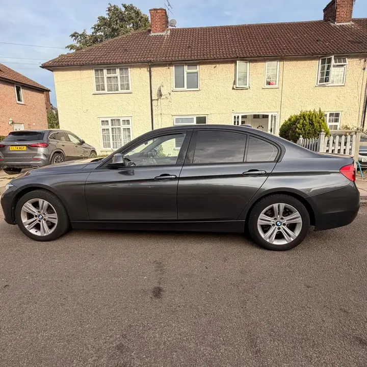 BMW 3 Series 2017 photo 4