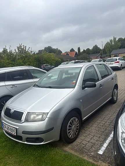 Skoda Fabia 2006 photo 2