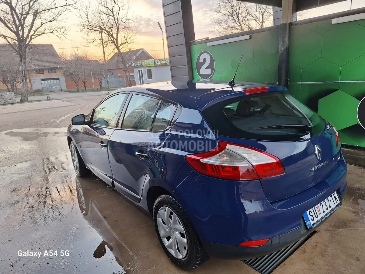 Renault Megane 2010 photo 3
