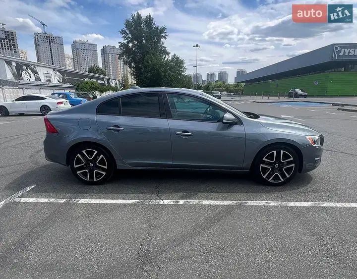 Volvo S60 2017 photo 3