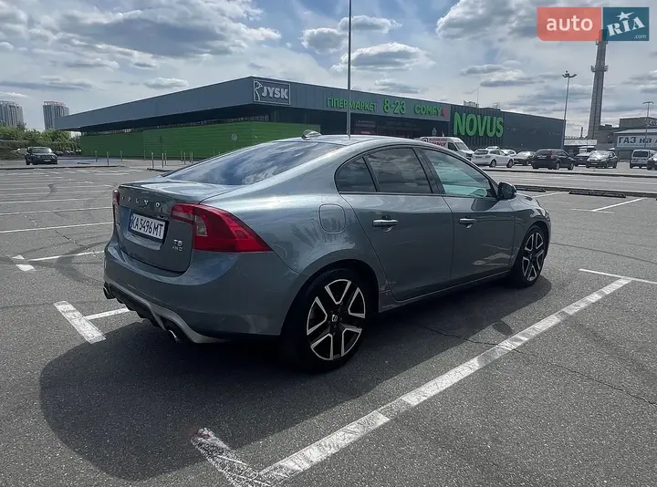 Volvo S60 2017 photo 4