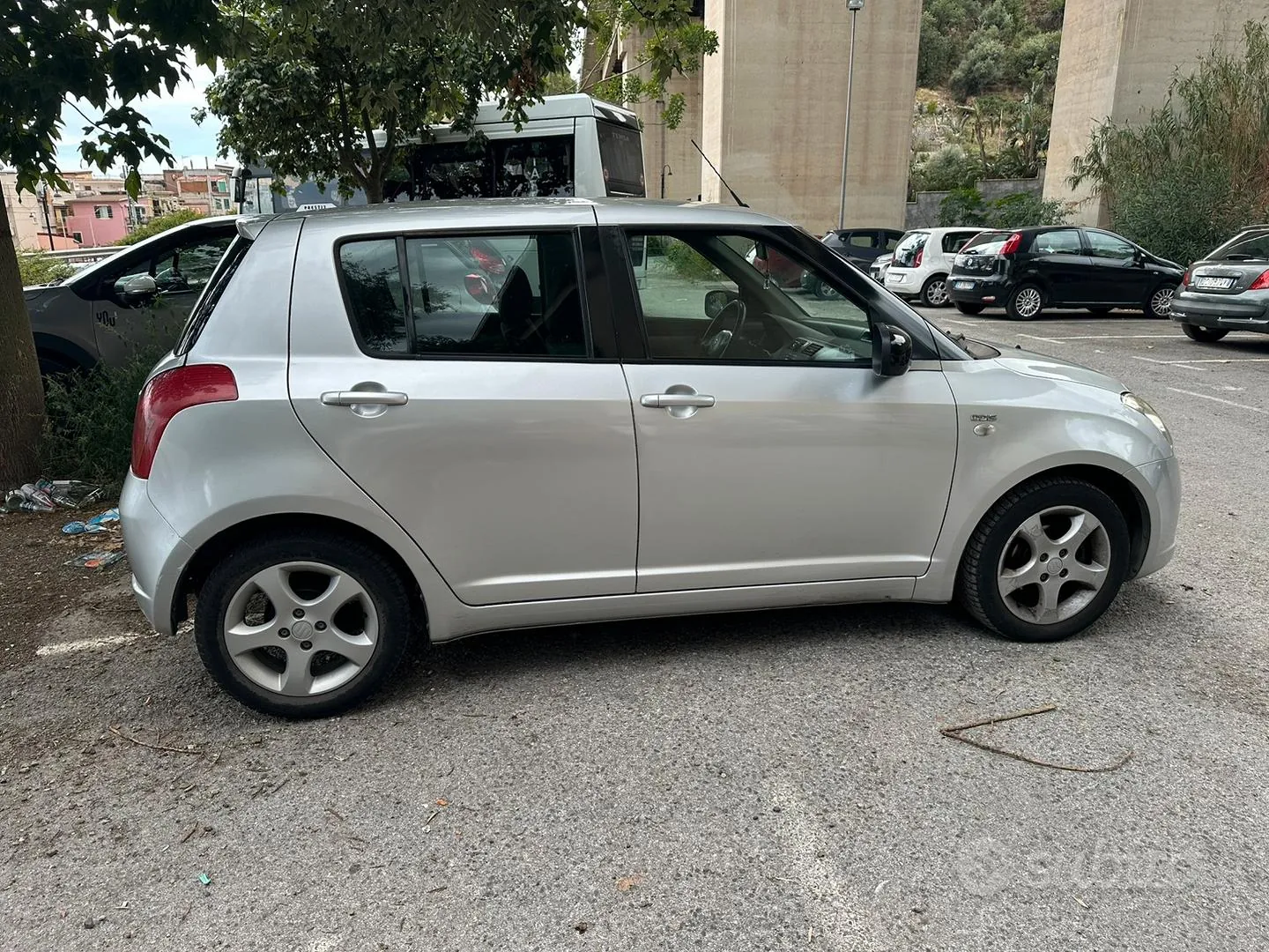 Suzuki Swift 2006 photo 4