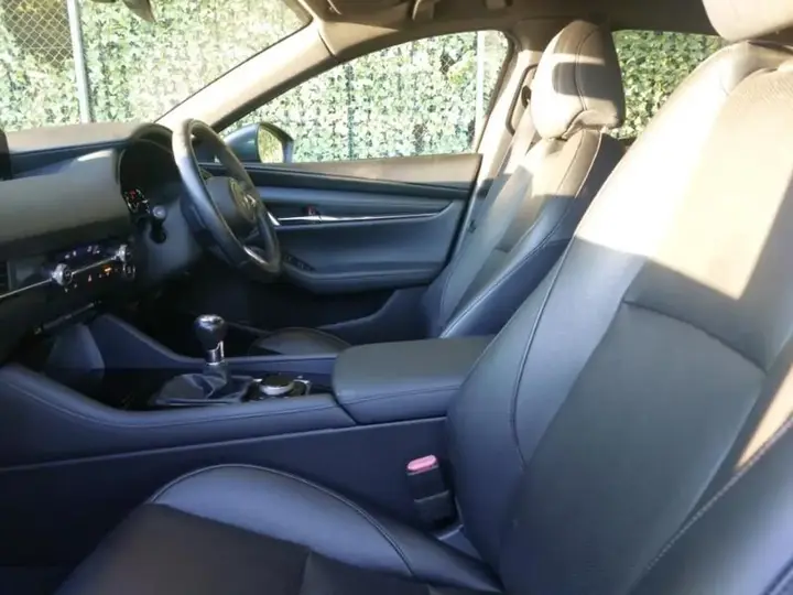 Mazda Mazda3 2019 photo 5