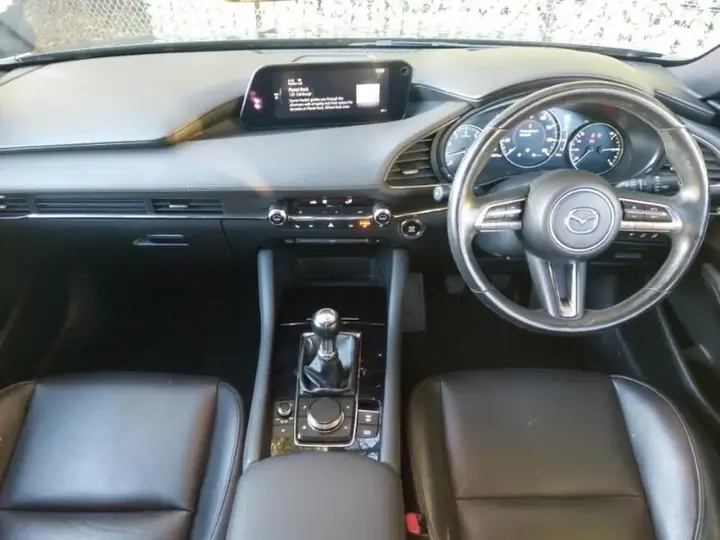 Mazda Mazda3 2019 photo 3