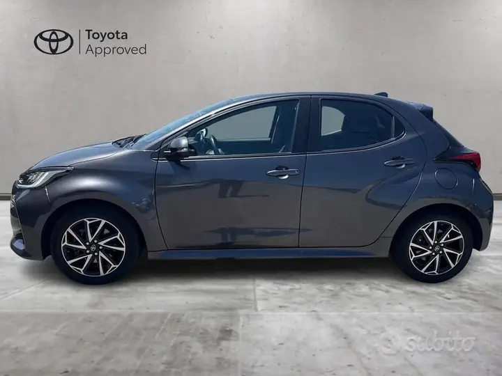 Toyota Yaris 2023 photo 3