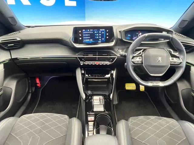 Peugeot Gt 2008 photo 2