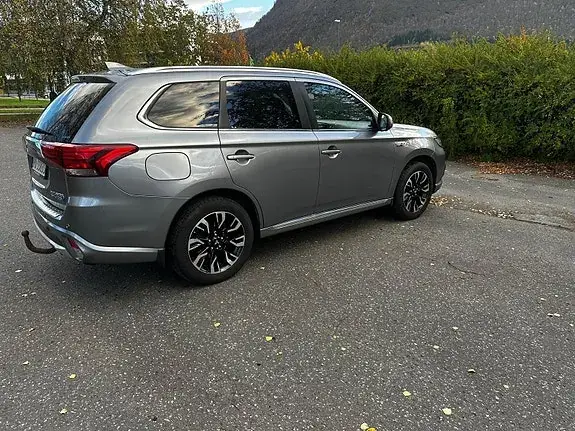 Mitsubishi Outlander 2016 photo 5