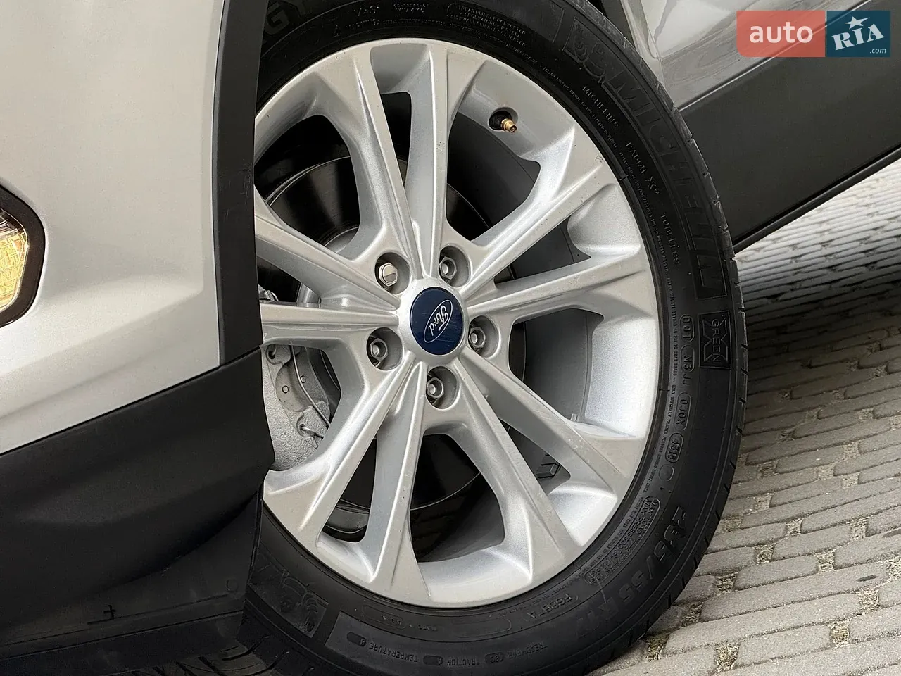 Ford Escape 2019 photo 5