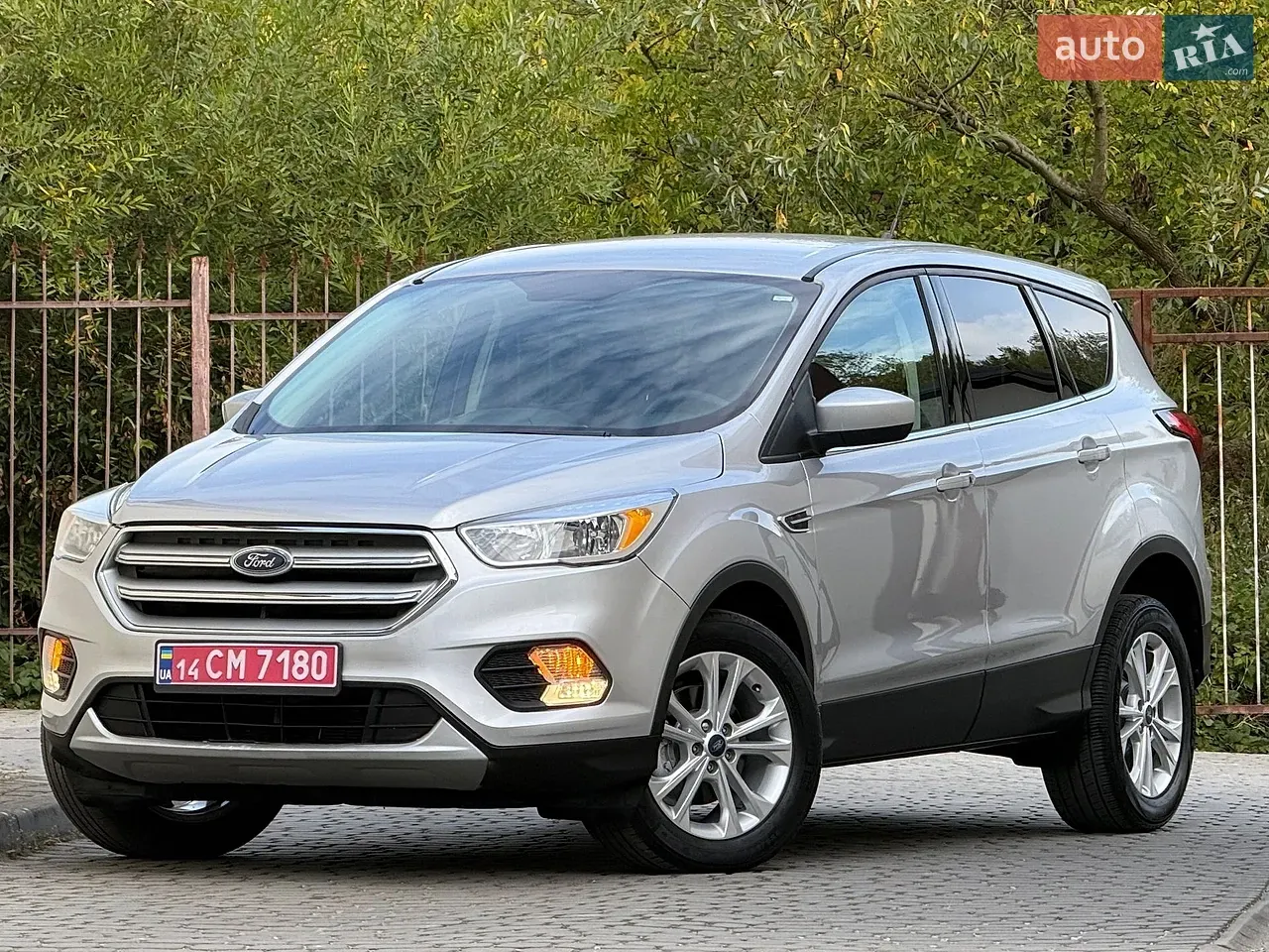 Ford Escape 2019 photo 3