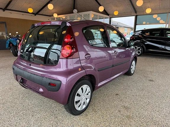 Peugeot 107 2014 photo 3