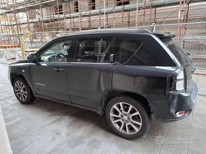 Jeep Compass 2014 photo 4
