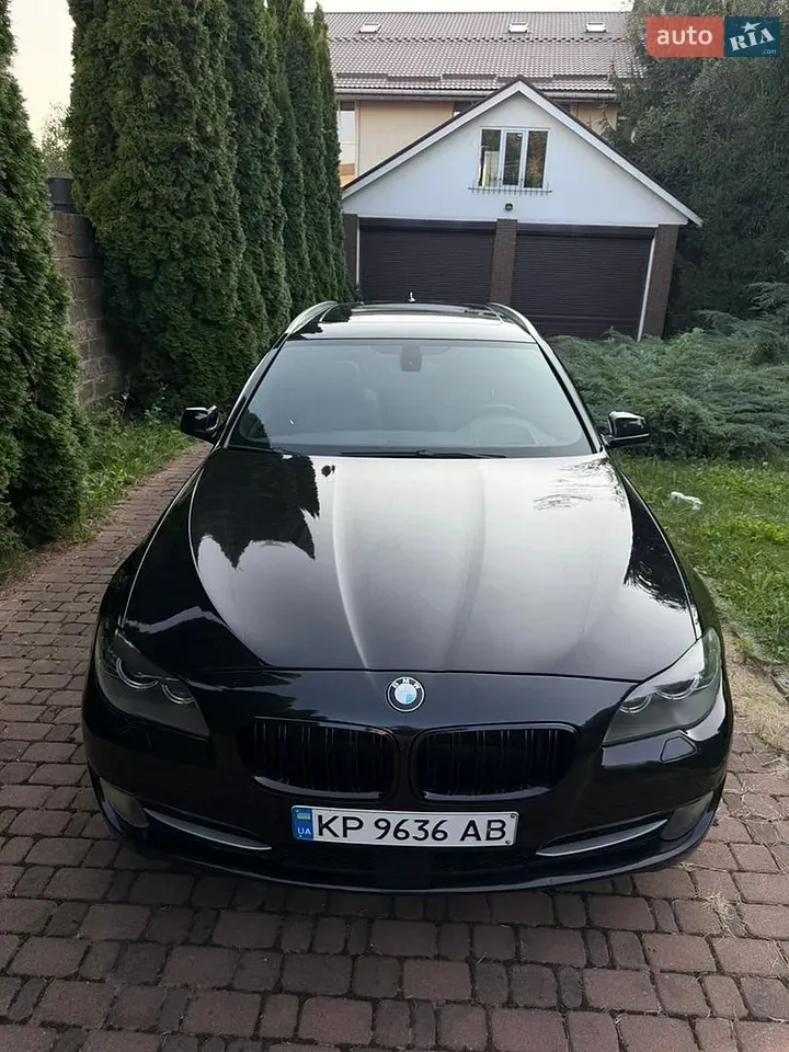 BMW 5 Series 2012 photo 3
