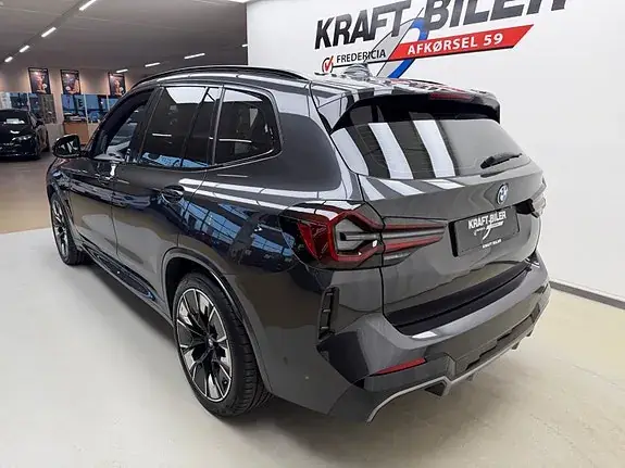 BMW Ix3 2023 photo 3