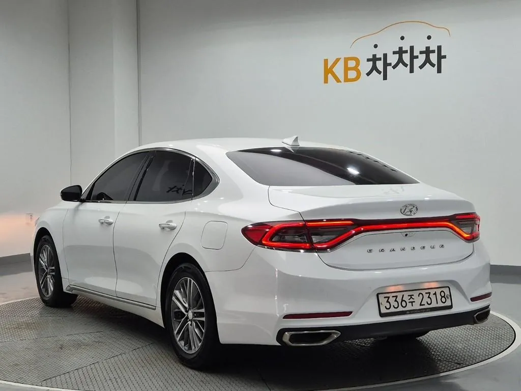 Hyundai Grandeur 2018 photo 2