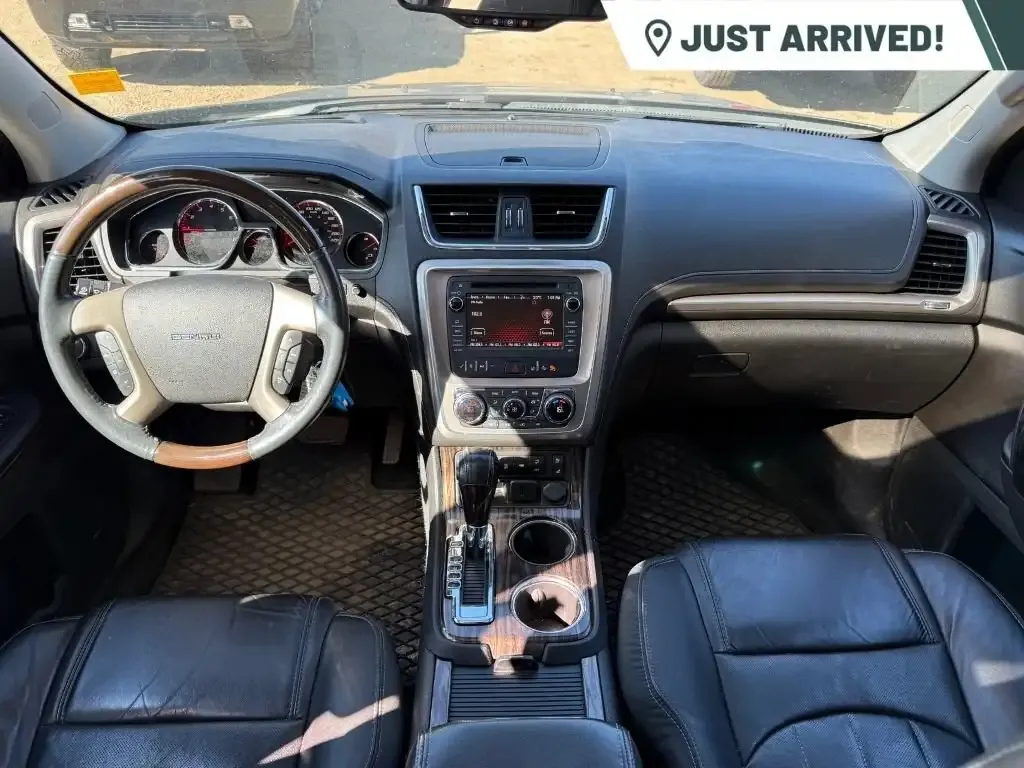 GMC Acadia 2015 photo 4