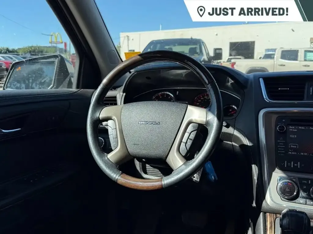 GMC Acadia 2015 photo 5