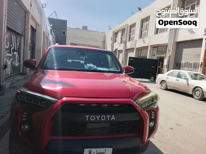 Toyota 4 Runner 2022 photo 4