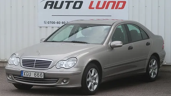 Mercedes-Benz C180