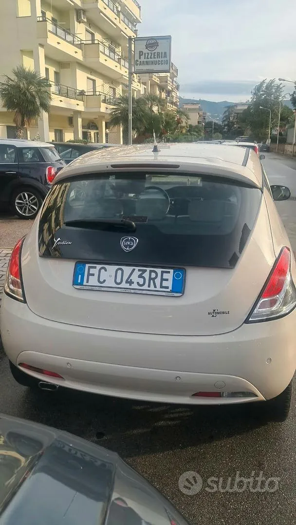 Lancia Ypsilon 2016 photo 4