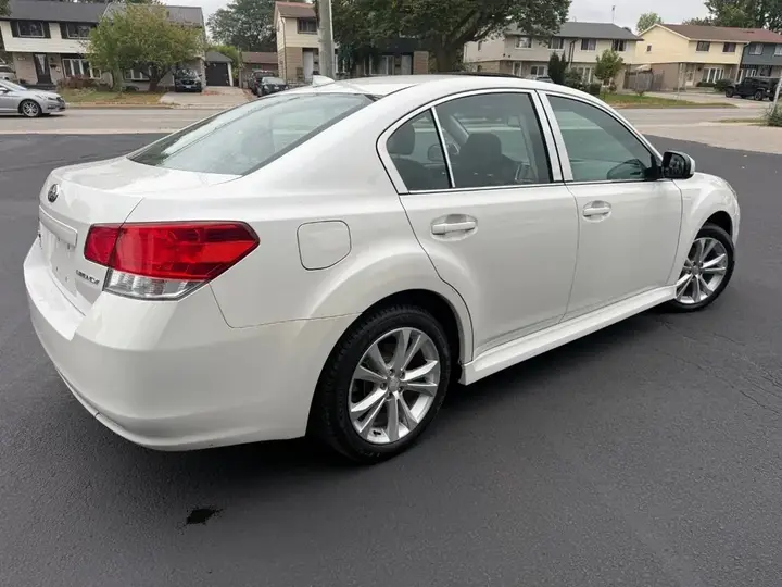 Subaru Legacy 2014 photo 5