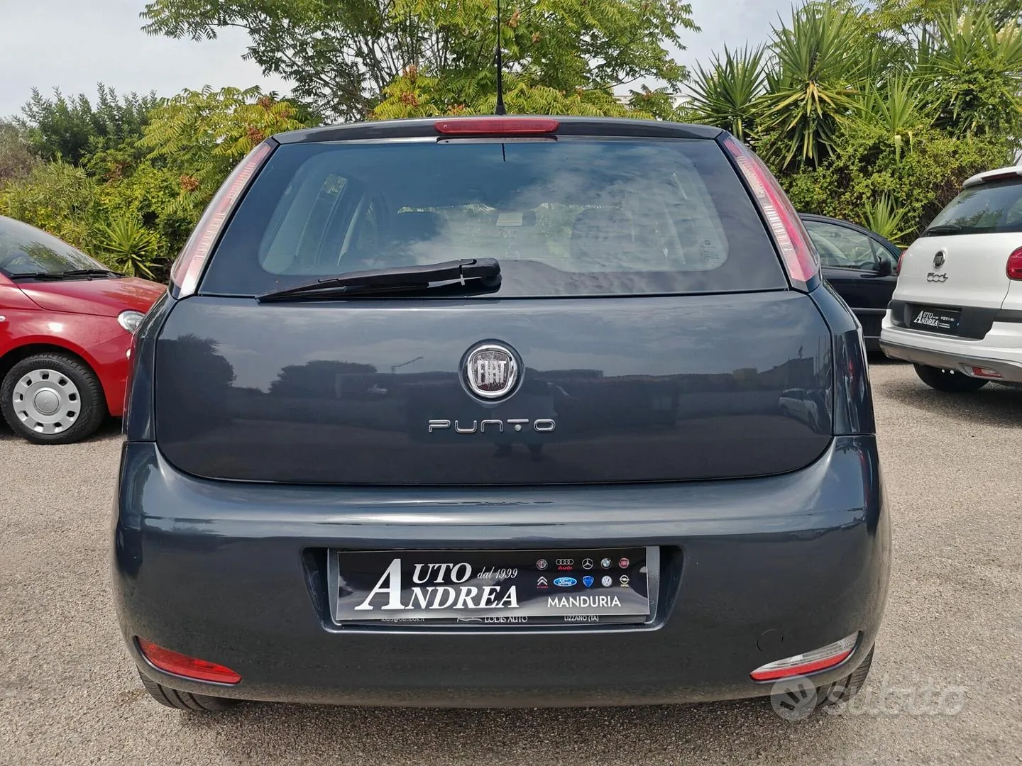 Fiat Grande Punto 2012 photo 5