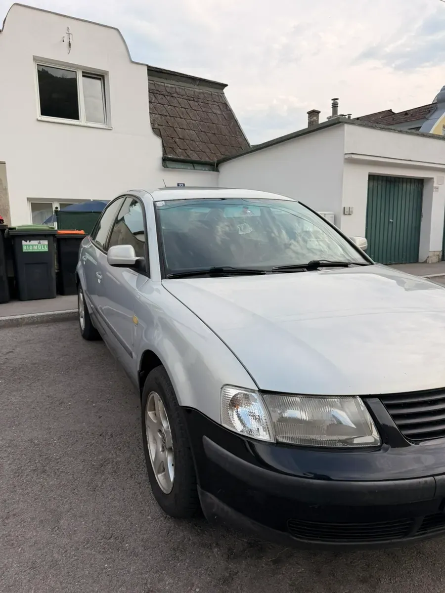 Volkswagen Passat 1999 photo 2