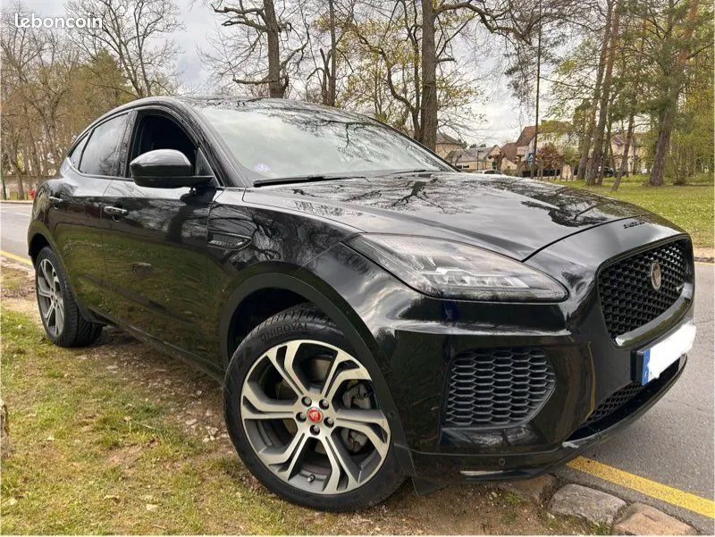Jaguar E-Pace 2019 photo 3