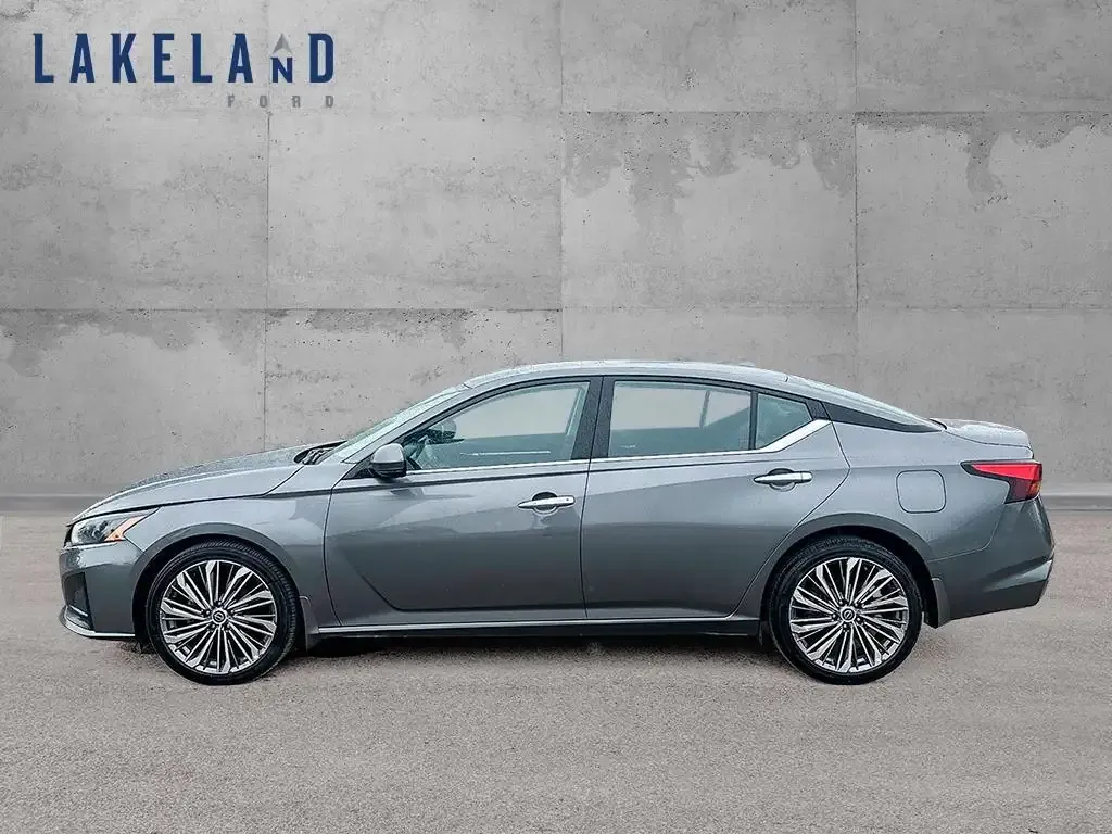 Nissan Altima 2024 photo 3