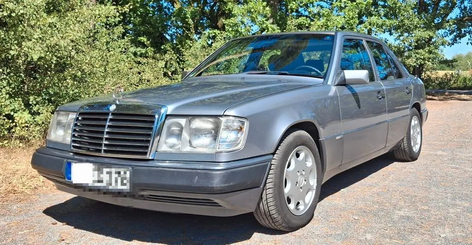 Mercedes-Benz W124