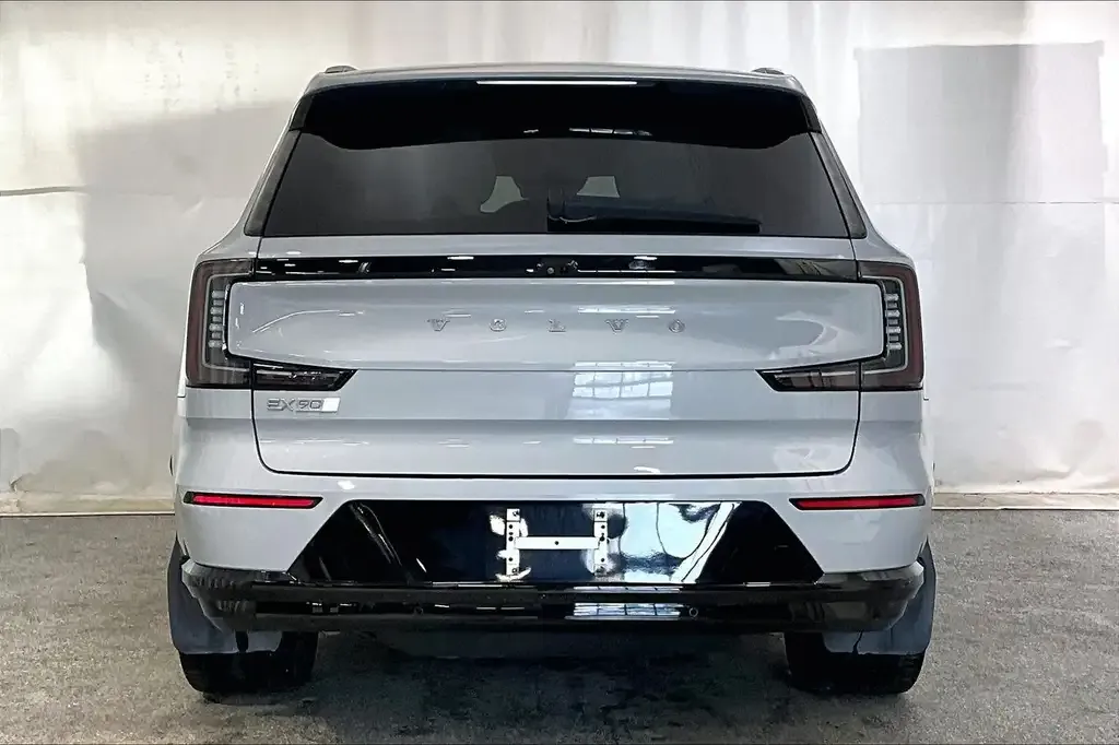 Volvo Ex90 2025 photo 4