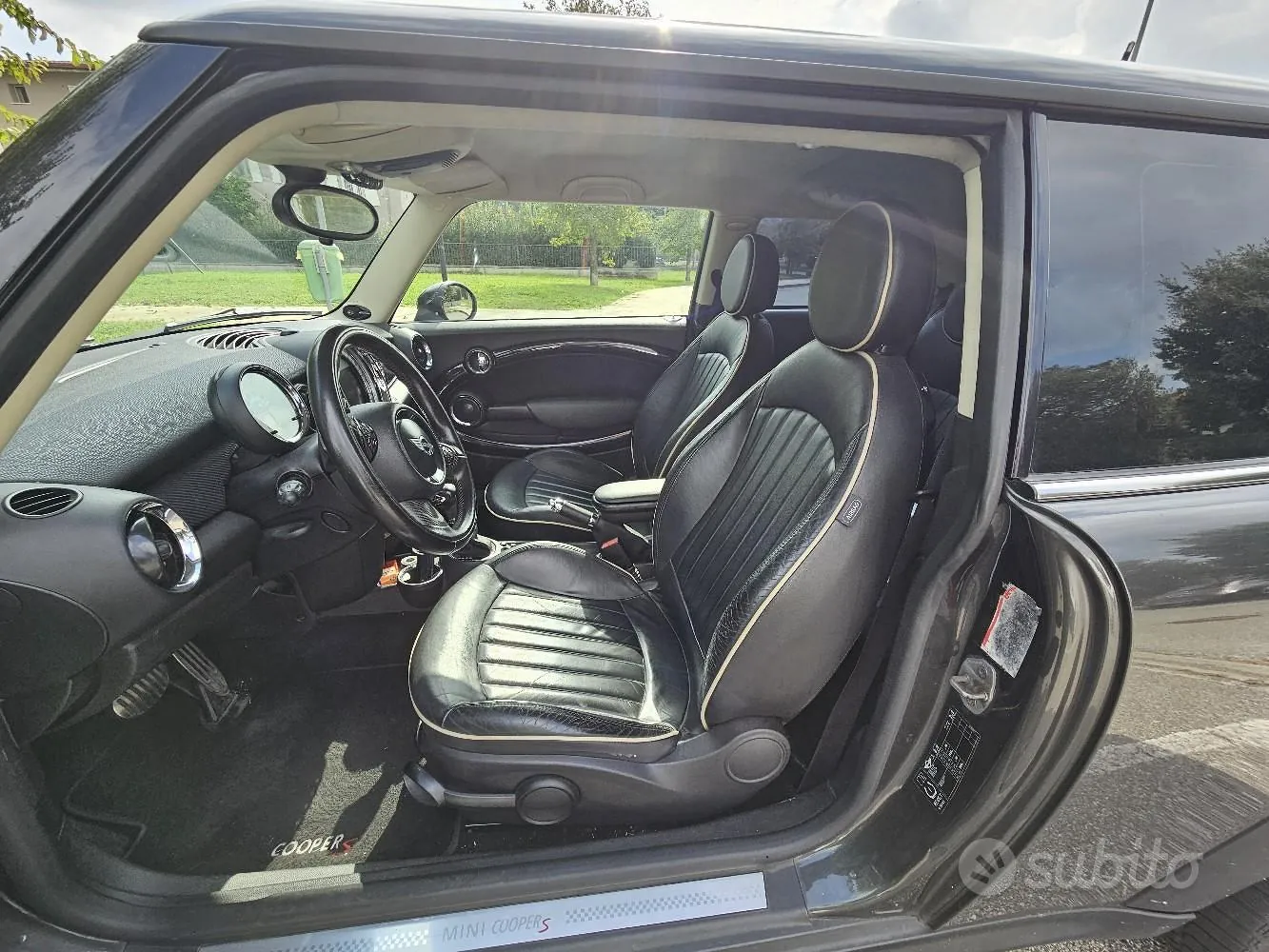 Mini Mini Cooper S 2010 photo 5